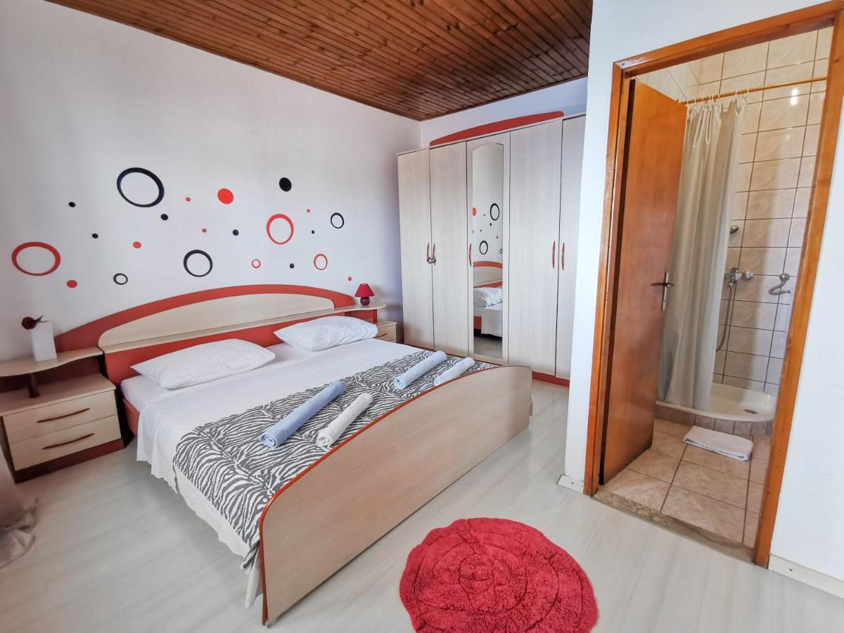 Turina Apartments Makarska Eksteriør billede