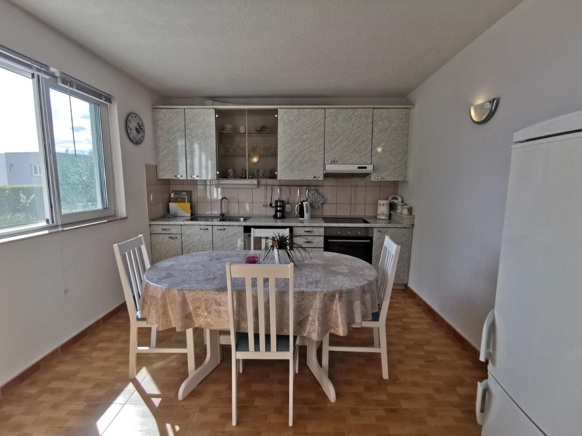 Turina Apartments Makarska Eksteriør billede