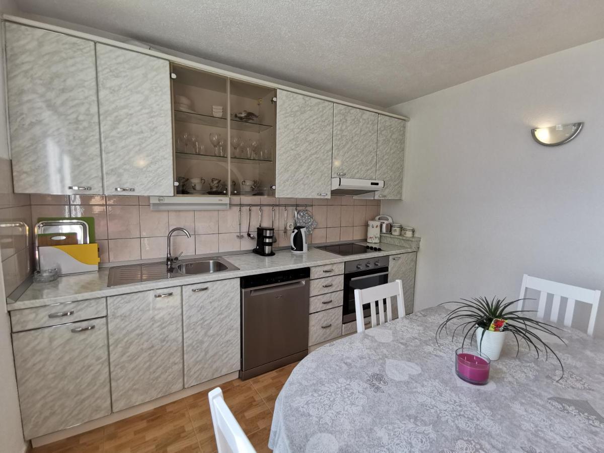 Turina Apartments Makarska Eksteriør billede