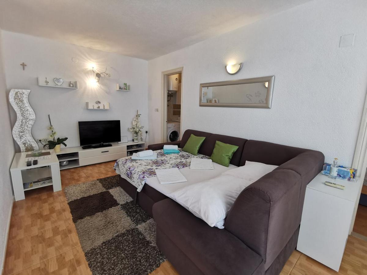 Turina Apartments Makarska Eksteriør billede