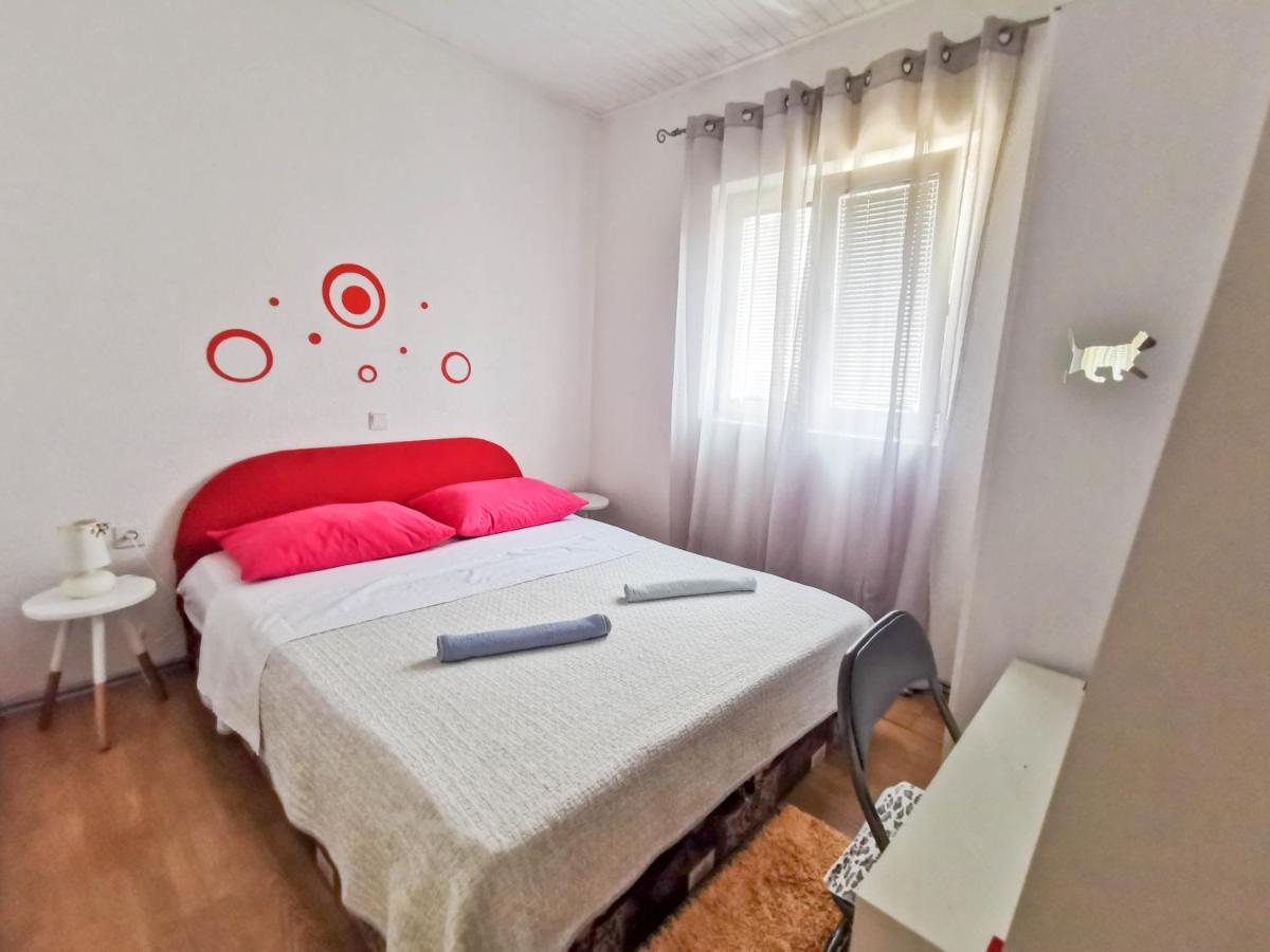 Turina Apartments Makarska Eksteriør billede