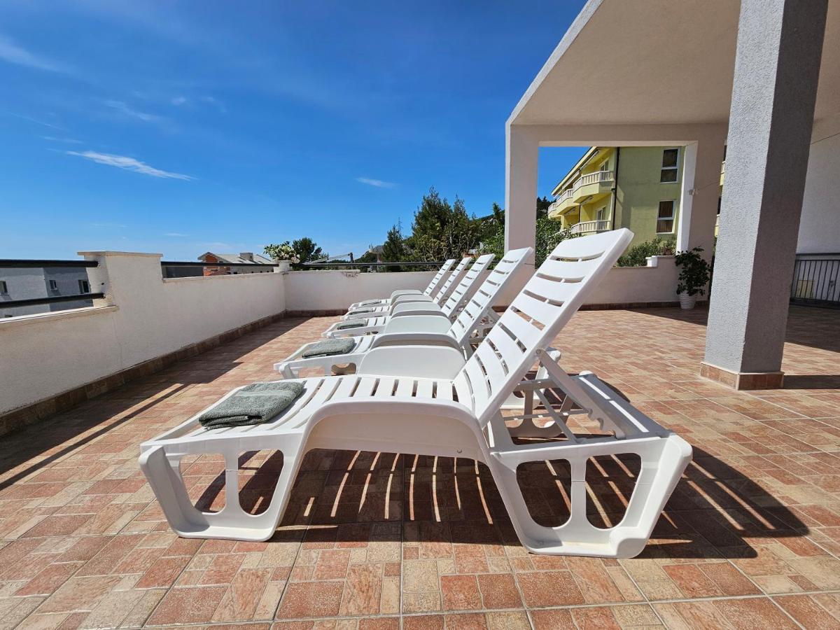 Turina Apartments Makarska Eksteriør billede
